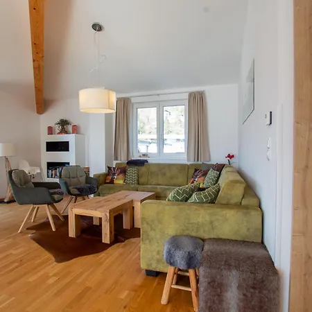 Penthouse Schmetterling Mit Dachterrasse * Zell am See